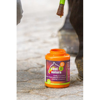 Aceite para cascos EQUINATURA con pincel