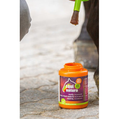 Aceite para cascos EQUINATURA con pincel